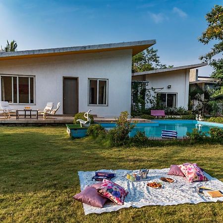 Saffronstays Roselle, Malavli - Pet-Friendly Pool Villa With Modern Interiors 罗纳瓦拉 外观 照片